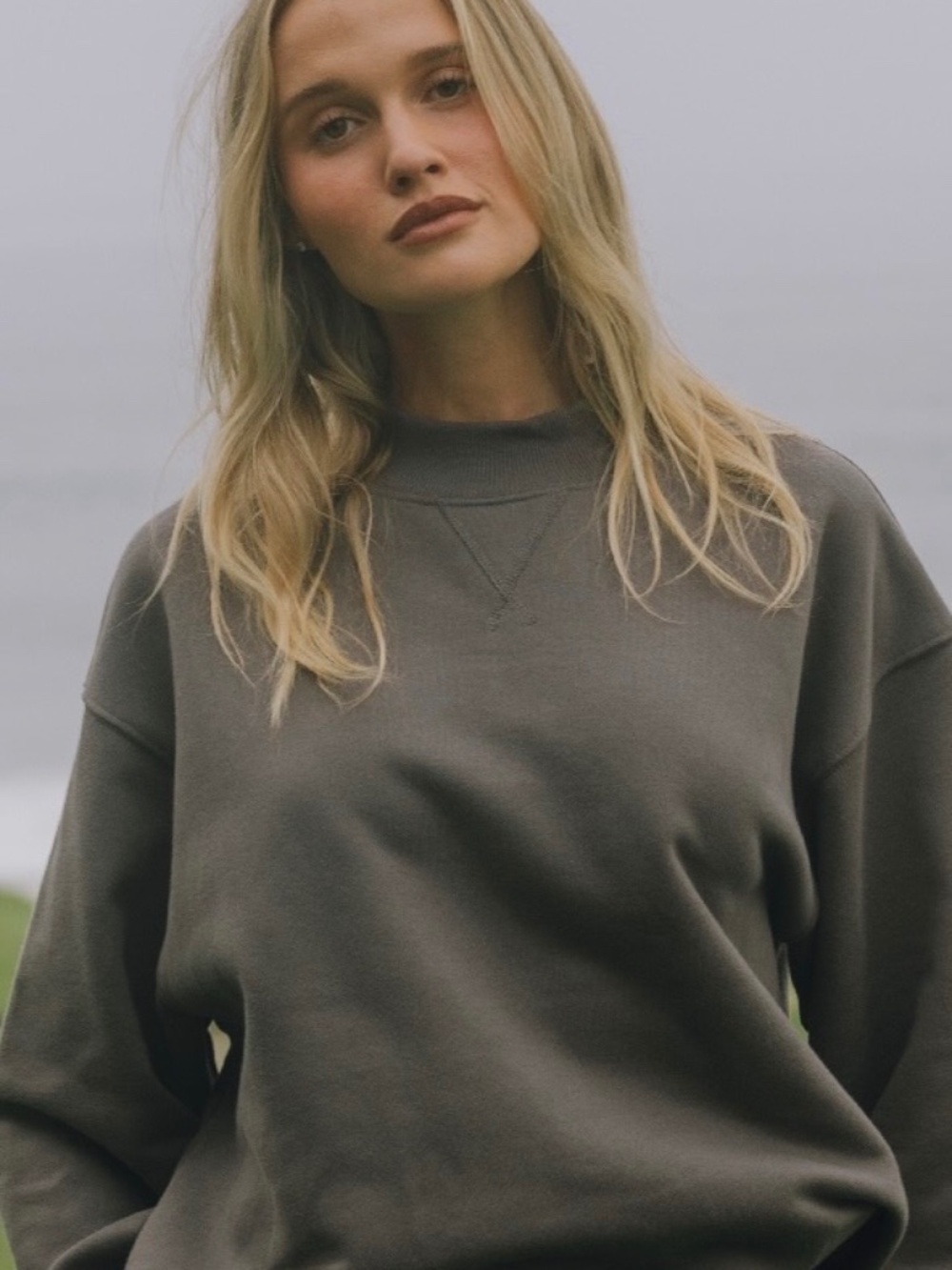 Daily Drills Women's 'Fleece Vintage Crew' Crewneck Sweatshirt in 'Vintage Black